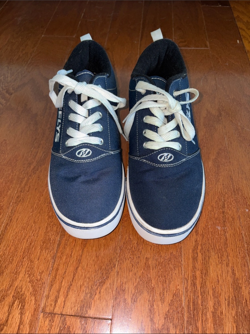Heelys Men's Navy and White Canvas Lace-Up Skate Shoes